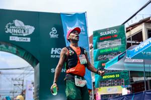 BIB: 140, 100, 5249
                            <button type="button" onclick="openModal(24868962)" class="btn btn-primary btn-sm float-right btn-popup" data-toggle="modal" data-target=".modal-high-quality">
                        <i class="fas fa-shopping-cart"></i> Add to Cart
                    </button>
                                            <button type="button" onclick="isThisMe(24868962, true)" class="btn btn-success btn-sm float-right btn-popup btn-isme hidden" data-toggle="tooltip" data-placement="bottom" title="นี่คือรูปของคุณใช่ไหม คลิกที่นี่เพื่อเอาเข้าอัลบั้ม">
                        <i class="fas fa-plus"></i> Add to album
                    </button>
                    <button type="button" onclick="isThisMe(24868962, false)" class="btn btn-warning btn-sm float-right btn-popup btn-isnotme hidden">
                        <i class="fas fa-ban"></i> Remove from album
                    </button>